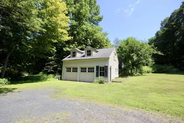 Brimfield, MA 01010,58 Warren Rd