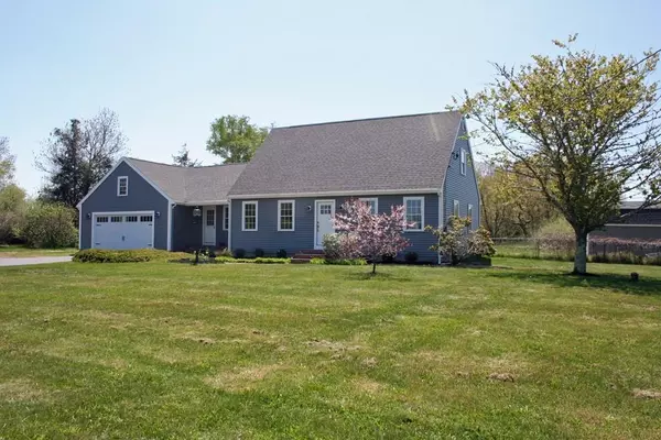 49 Vaughan Street, Lakeville, MA 02347