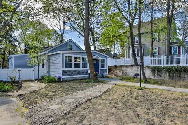 23 Crystal St, Wakefield, MA 01880