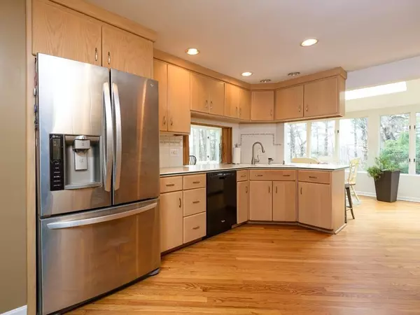 Sturbridge, MA 01566,12 Newton Pl