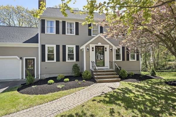 12 Weyfair Path, Weymouth, MA 02190