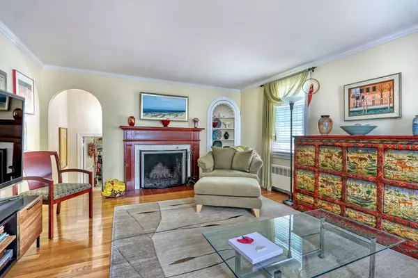 Newton, MA 02459,22-24 Athelstane Rd