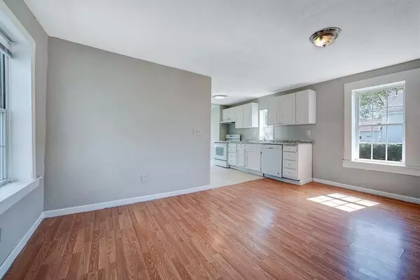 West Springfield, MA 01089,33 Chapin St