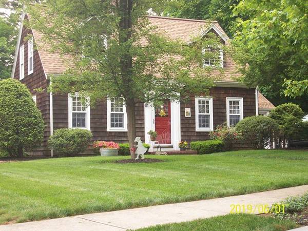 27 Strathmore Rd, Wakefield, MA 01880