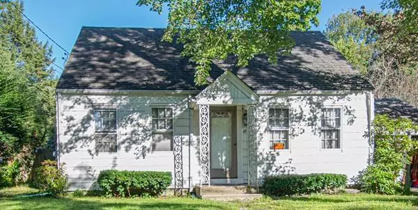 49 Arden St, Springfield, MA 01118