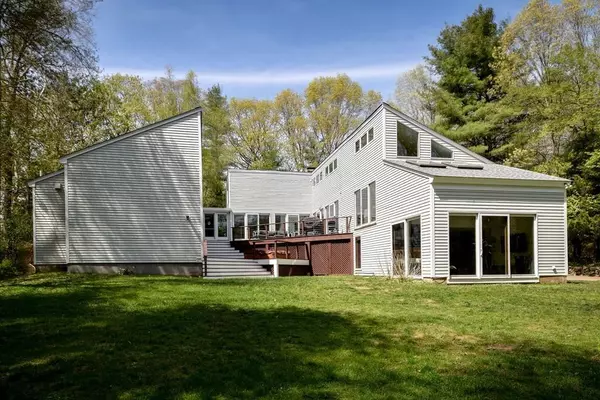 Sherborn, MA 01770,35 Woodland Street