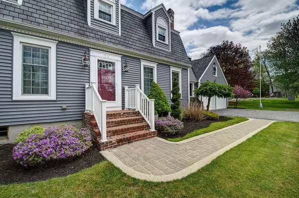 71 Maple St, West Boylston, MA 01583