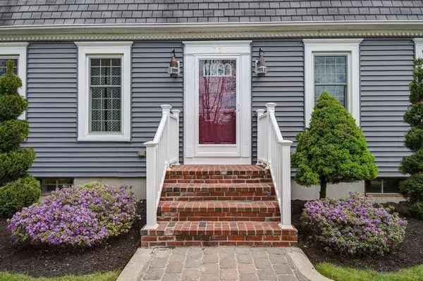 West Boylston, MA 01583,71 Maple St