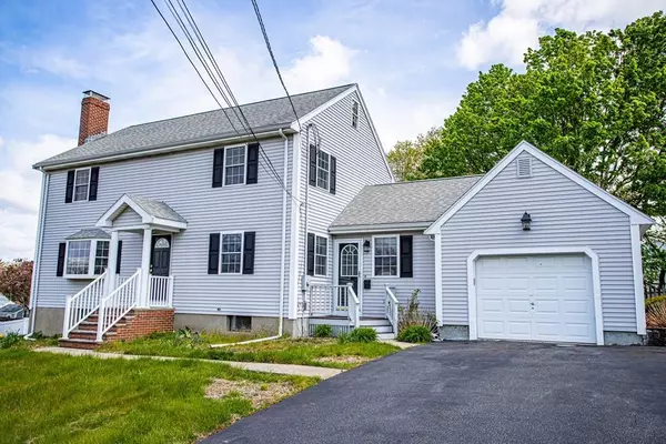 7 Waterhouse Rd, Stoneham, MA 02180