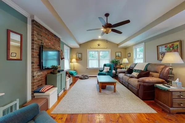 7 Social St, Saugus, MA 01906