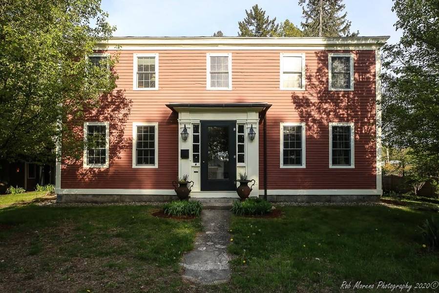 16 Elm St, Georgetown, MA 01833