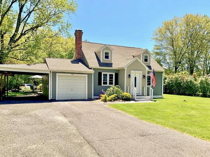 531 Amherst Rd, Granby, MA 01033