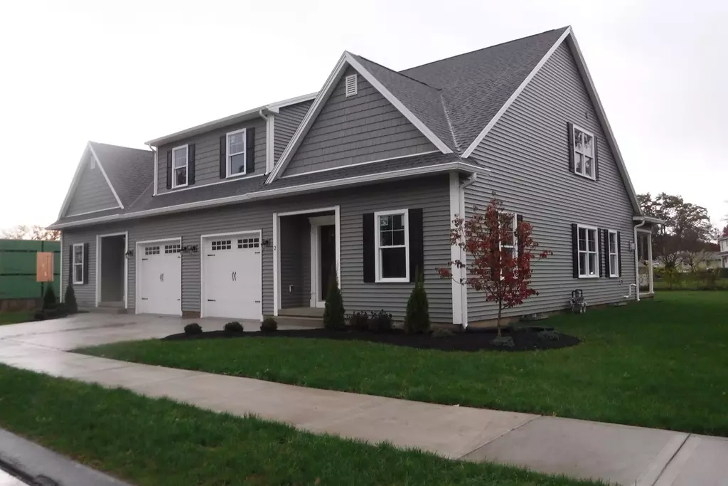 West Springfield, MA 01089,10 St. Andrews Way #10