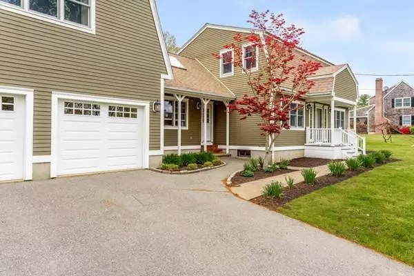 Acushnet, MA 02743,5 Cedar Hill Drive