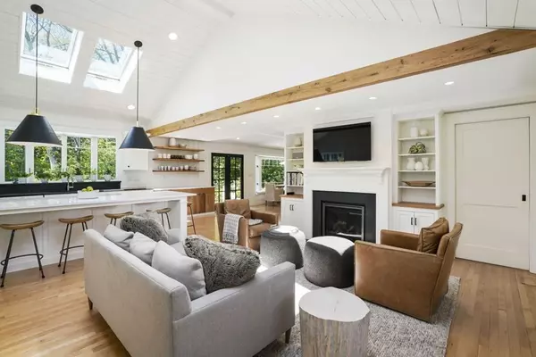 Lexington, MA 02420,7 Oak Park Circle