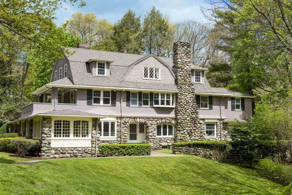 35 Cliff Rd, Wellesley, MA 02481