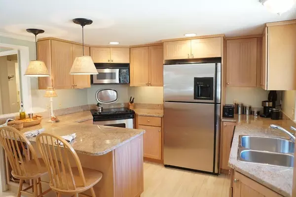 Hingham, MA 02043,23 Tower Rd