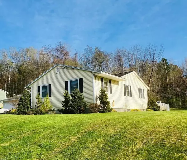 Adams, MA 01220,17 Arnold Ave