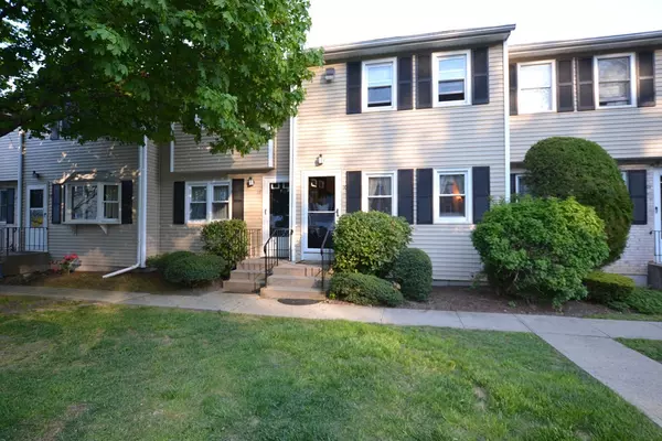 47 Morgan Ave #20, Johnston, RI 02919