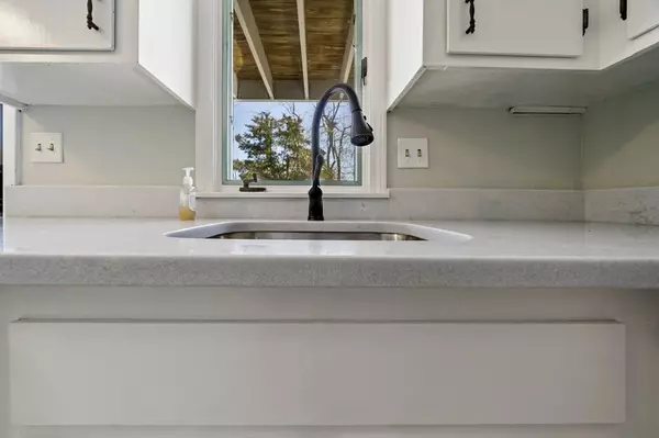 Yarmouth, MA 02673,27 Tanglewood Dr