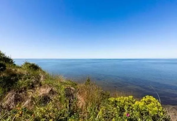 Wellfleet, MA 02667,113 4th St