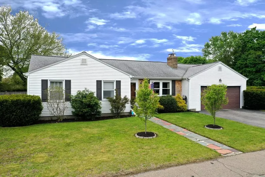 930 Newman Avenue, Seekonk, MA 02711