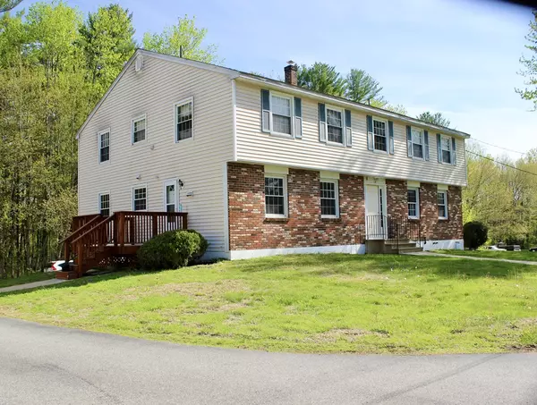 4 Colonial Rd #1, Windham, NH 03087