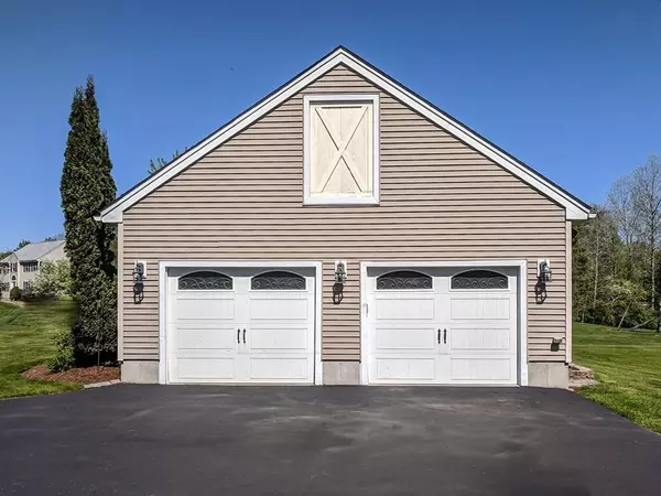 Pepperell, MA 01463,15 Deerfield Dr