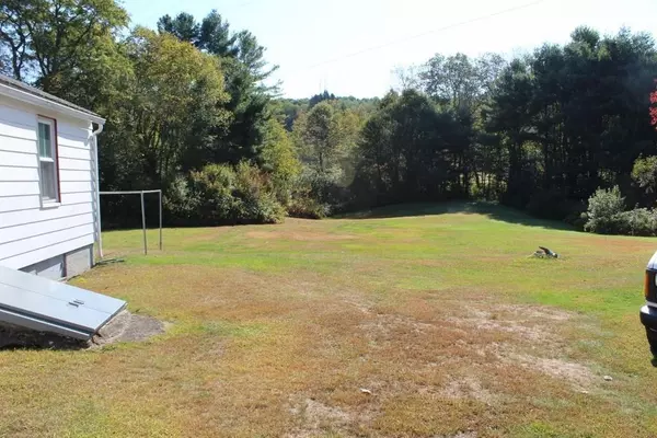 Barre, MA 01005,381 South Barre