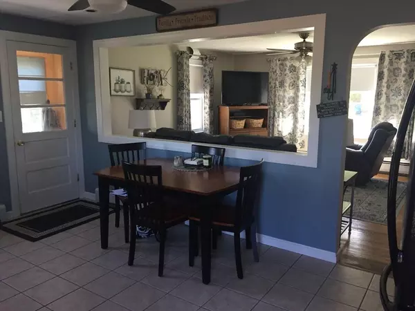 Auburn, MA 01501,29 Davis Rd