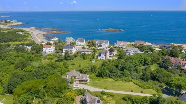 150 Nichols Rd, Cohasset, MA 02025