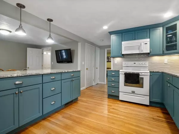 Plainville, MA 02762,7 Sidney Street