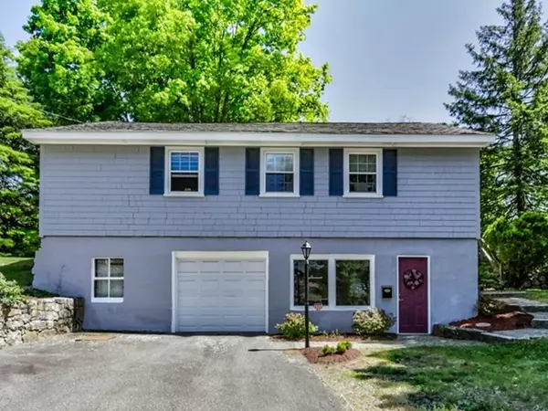 12 Oakland Street, Medway, MA 02053