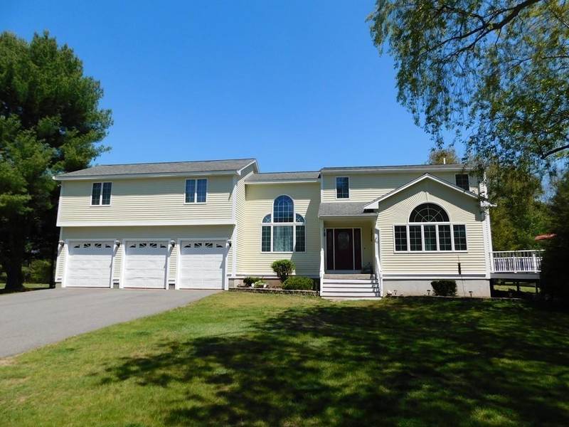 60 Bayview Ave., Berkley, MA 02779