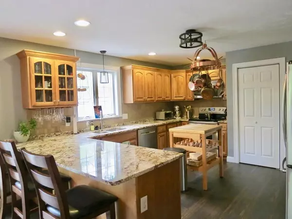 West Brookfield, MA 01585,59 Snow Rd