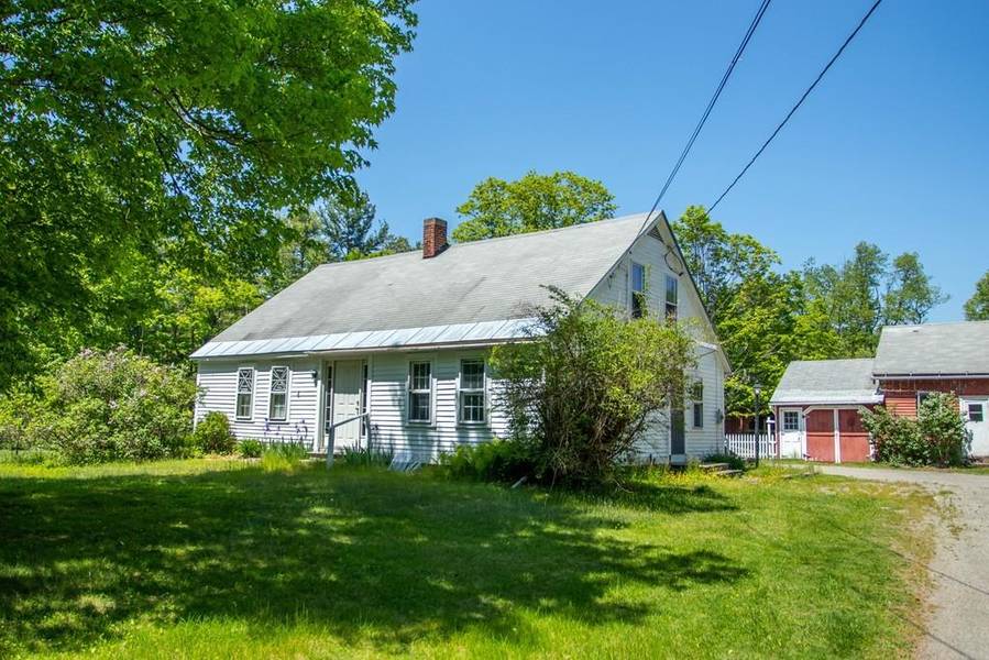 209 Barton Road, Greenfield, MA 01301