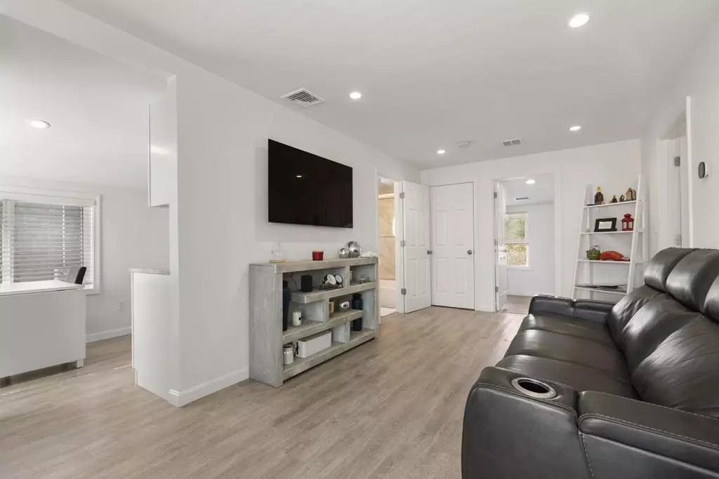 Quincy, MA 02169,14 Terne Road