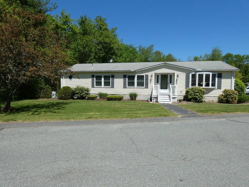 9 Fir Circle, Rockland, MA 02370