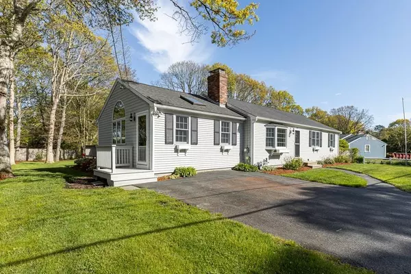 Barnstable, MA 02632,324 Nottingham Dr
