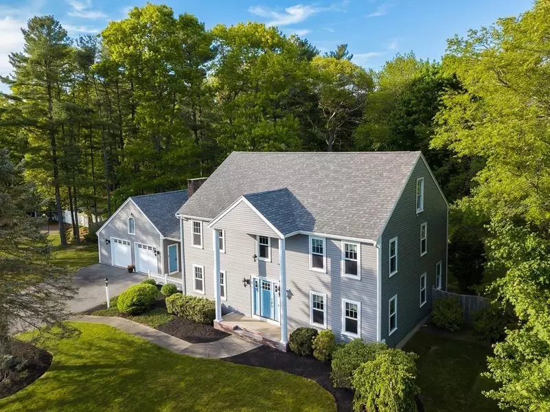 33 Diniz Drive, Raynham, MA 02767