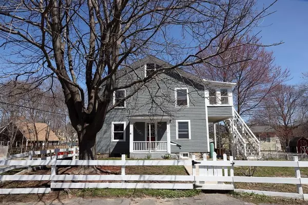 Ipswich, MA 01938,4 Pleasant