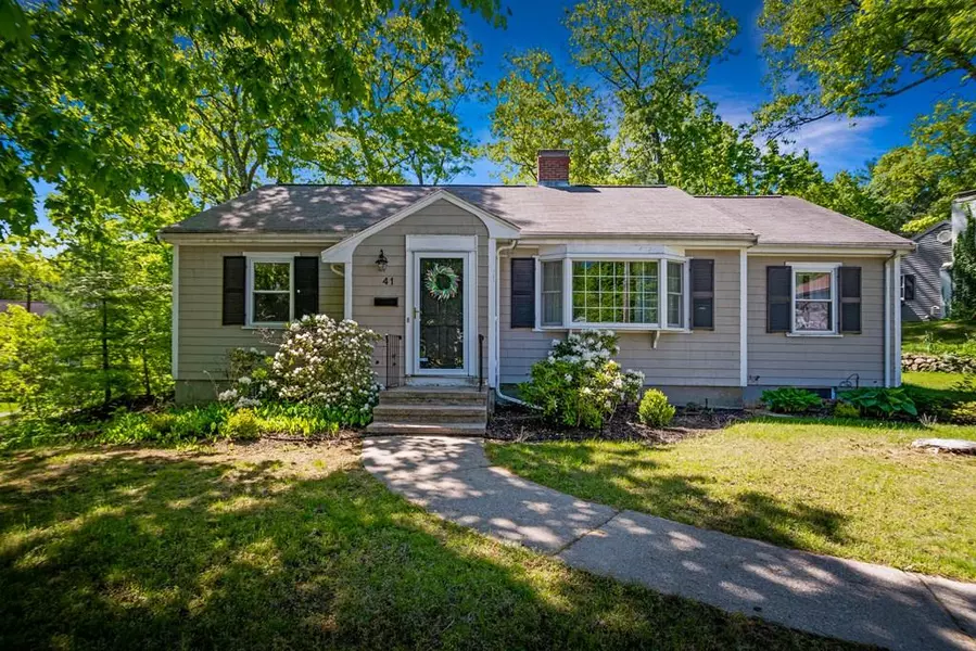 41 Maurice Road, Wellesley, MA 02482