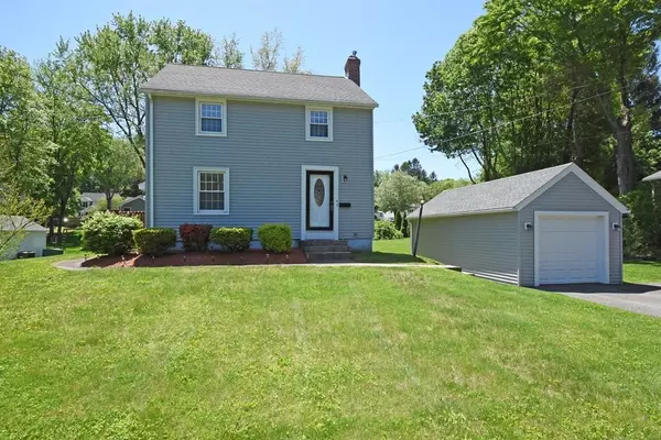 4 Barbara Ave, Auburn, MA 01501