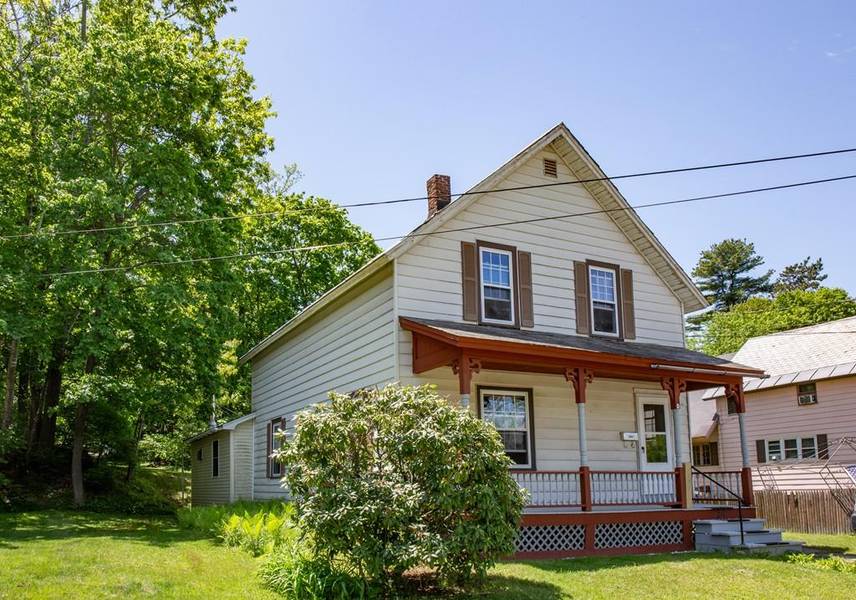 24 Spring Ter, Greenfield, MA 01301