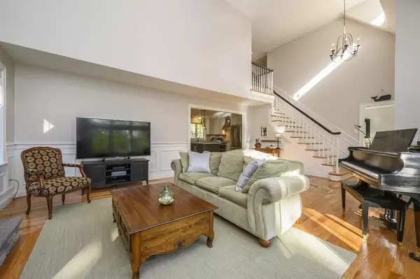 Brewster, MA 02631,128 Winstead Rd