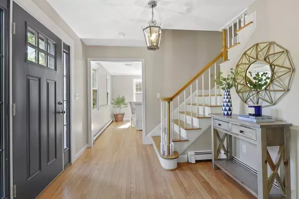 Cohasset, MA 02025,51 Redfox Ln