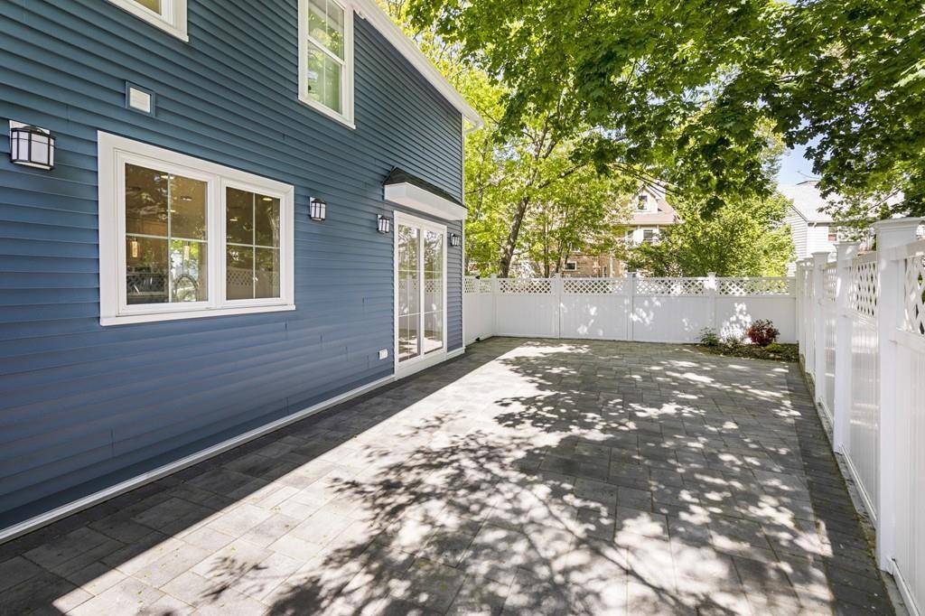 Newton, MA 02459,45 Beecher Terrace