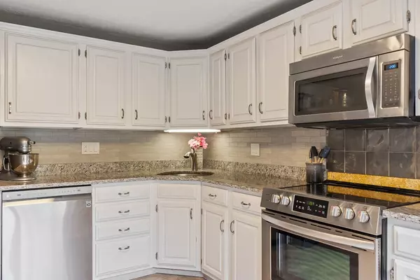 Clinton, MA 01510,204 Ridgefield Cir #B