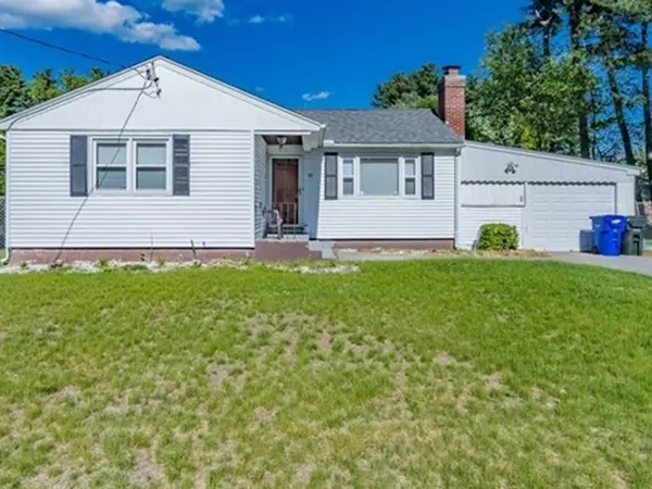 59 Garcia St, Springfield, MA 01129