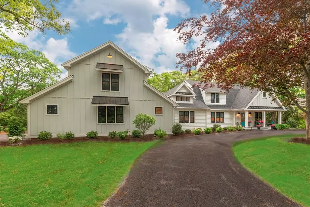 Canton, MA 02021,38 Spring Ln